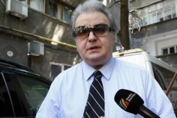 Vadim Tudor - exclus din PRM; Gheorghe Funar, ales noul preşedinte al partidului